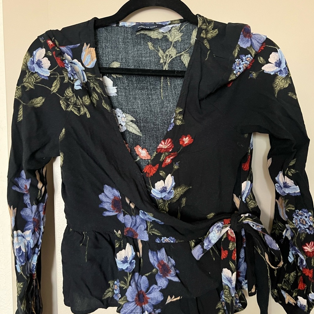 American Eagle Women’s Floral Blouse